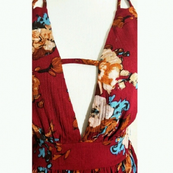 Burgundy Floral Romper - Picture 4 of 6
